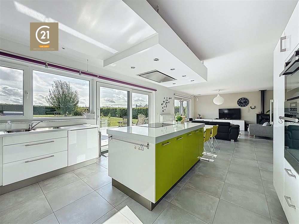 SUBLIME VILLA 4 CHAMBRES - BUREAU - GARAGE - JARDIN