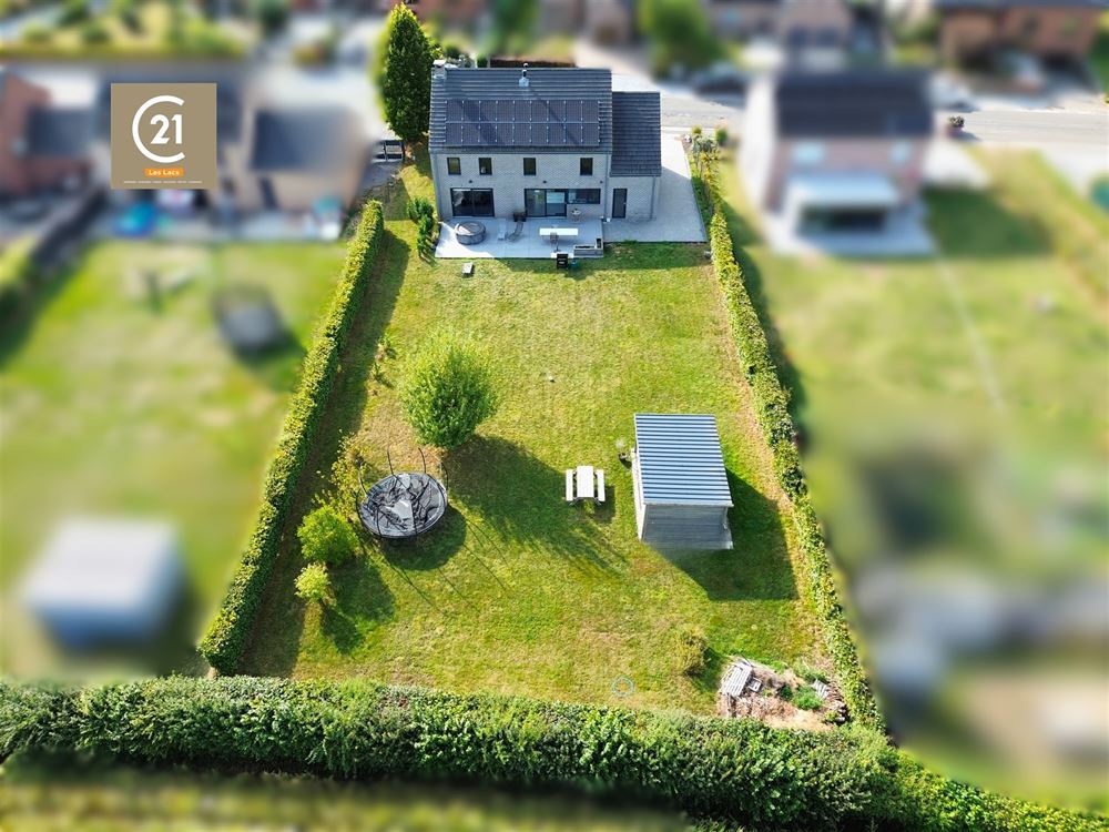 SUBLIME VILLA 4 CHAMBRES - BUREAU - GARAGE - JARDIN