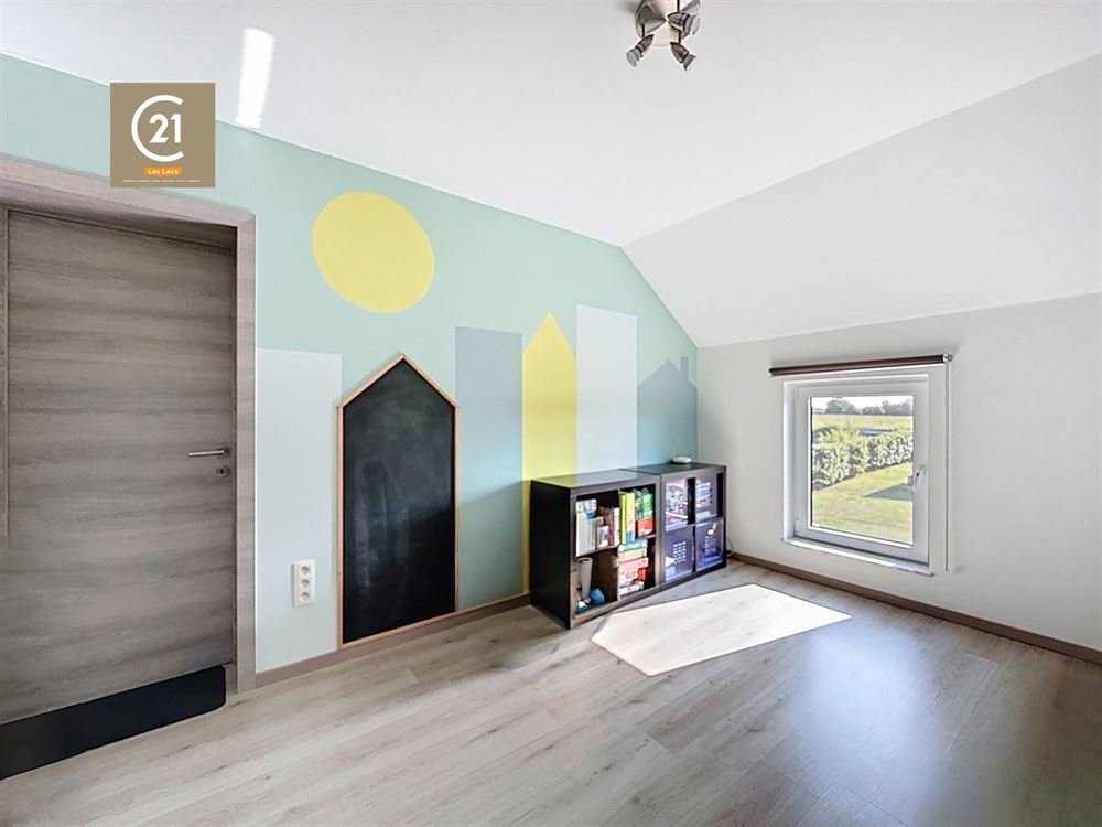 SUBLIME VILLA 4 CHAMBRES - BUREAU - GARAGE - JARDIN