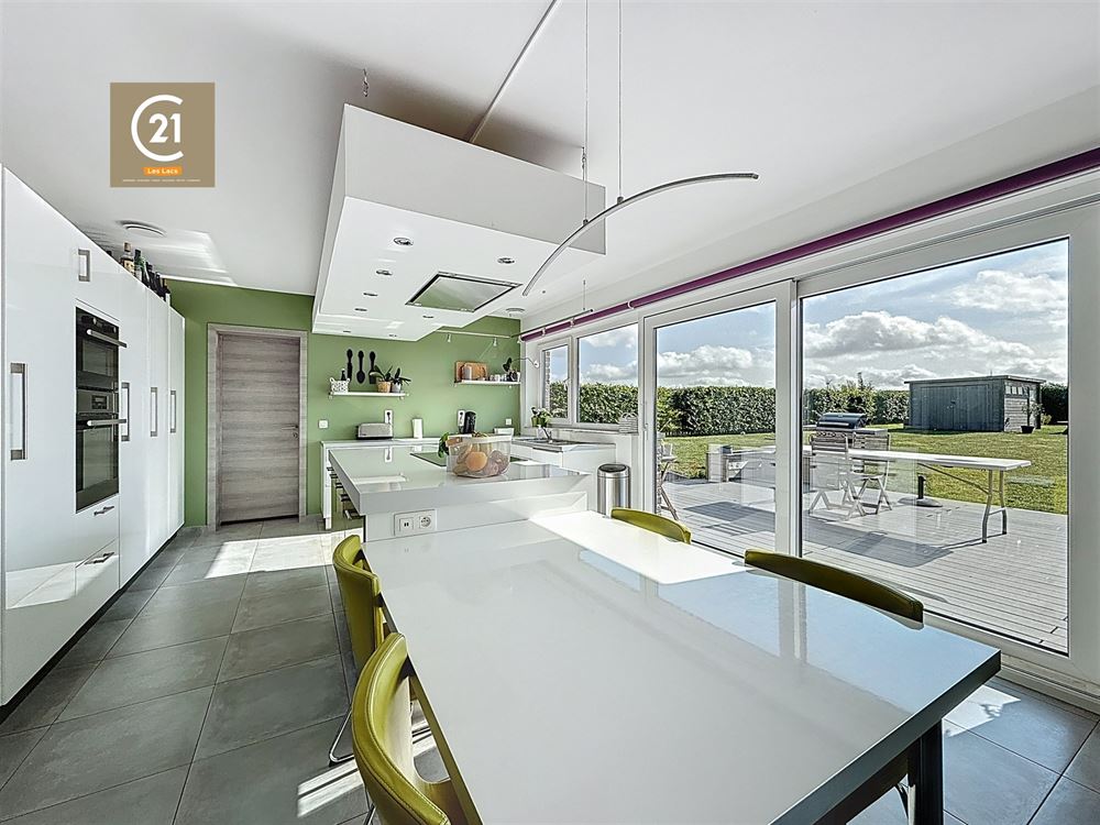 SUBLIME VILLA 4 CHAMBRES - BUREAU - GARAGE - JARDIN