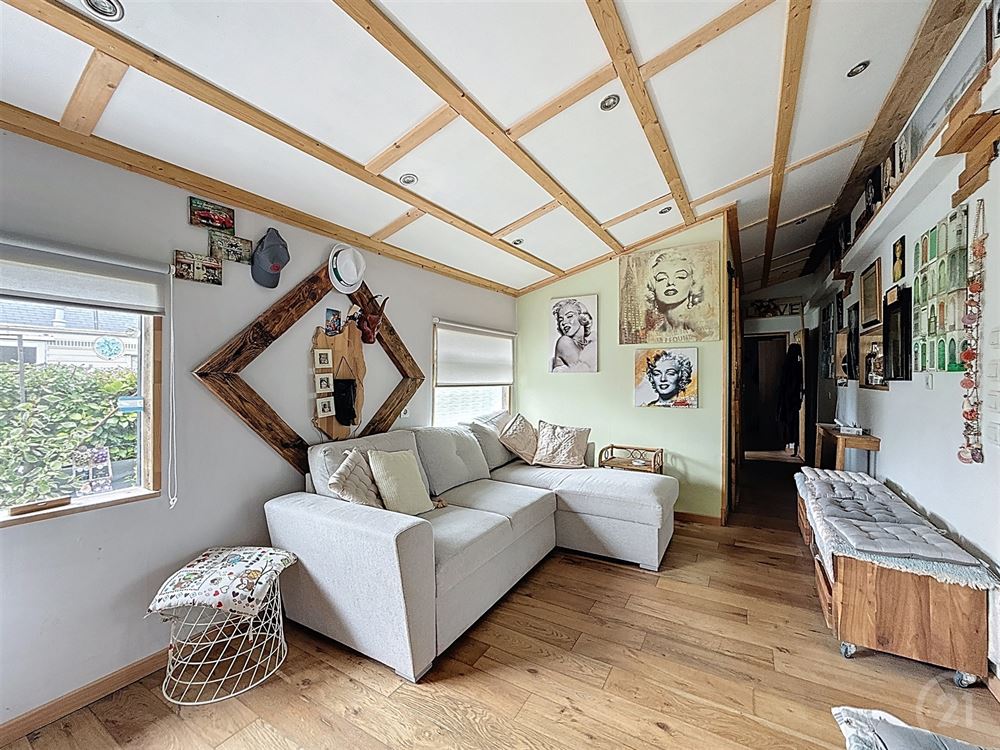 JOLI CHALET 2 CHAMBRES RÉCEMMENT RÉNOVÉ