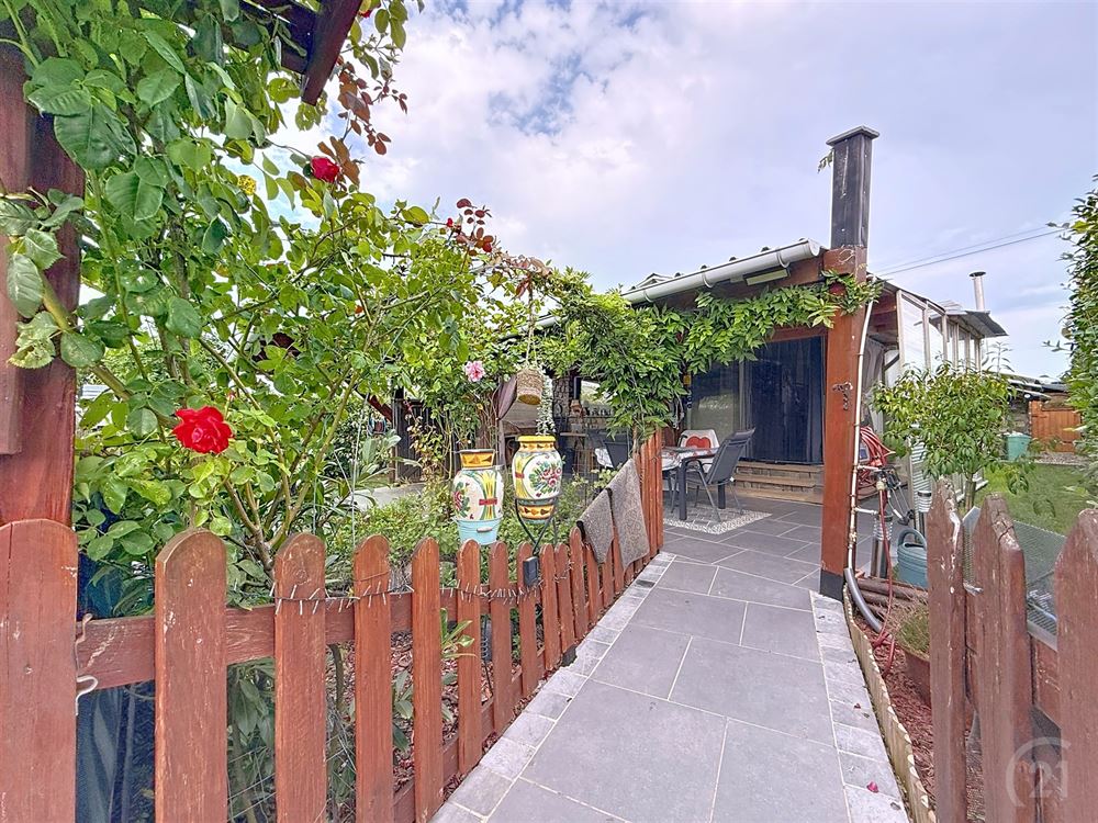 JOLI CHALET 2 CHAMBRES RÉCEMMENT RÉNOVÉ