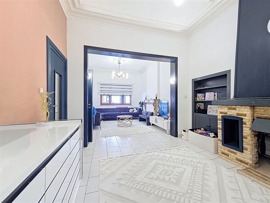 JOLIE MAISON - 4 CHAMBRES - 2 SDB - TERRASSE - JARDIN