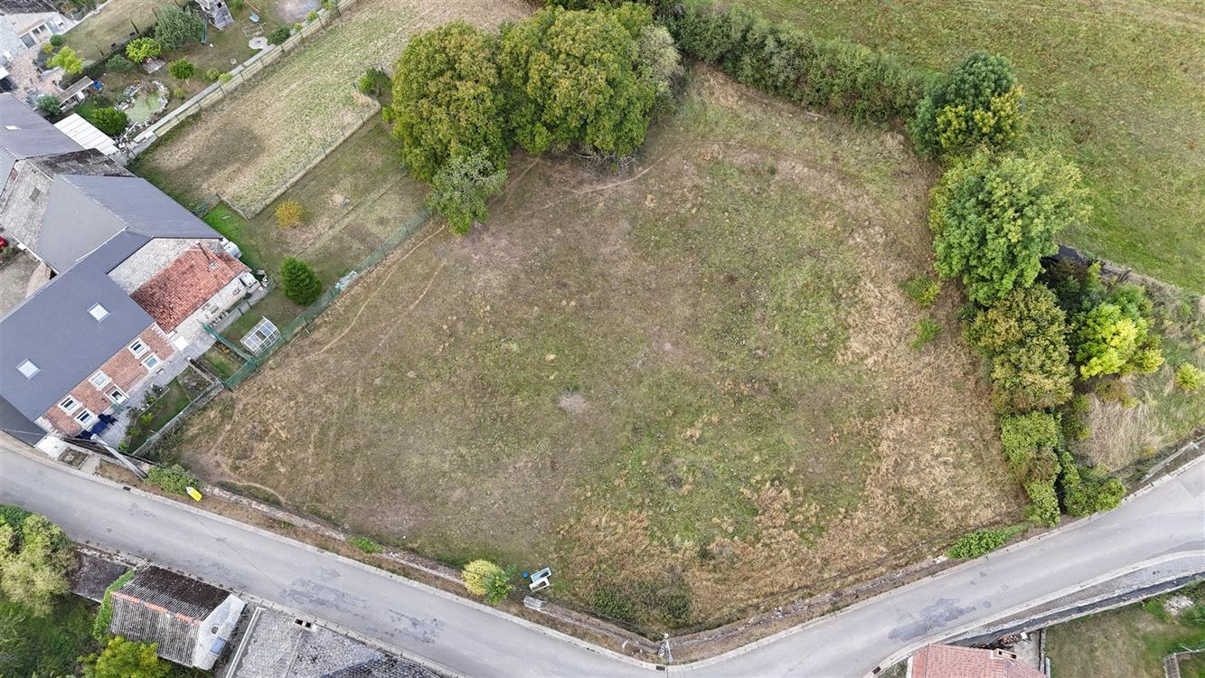 SUPERBE TERRAIN A BATIR