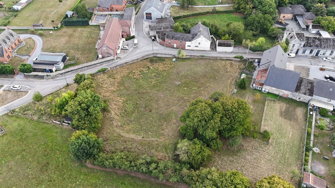 SUPERBE TERRAIN A BATIR