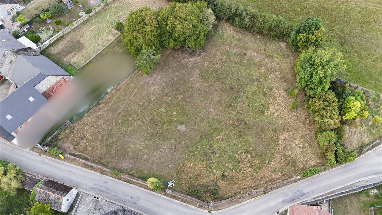 SUPERBE TERRAIN A BATIR