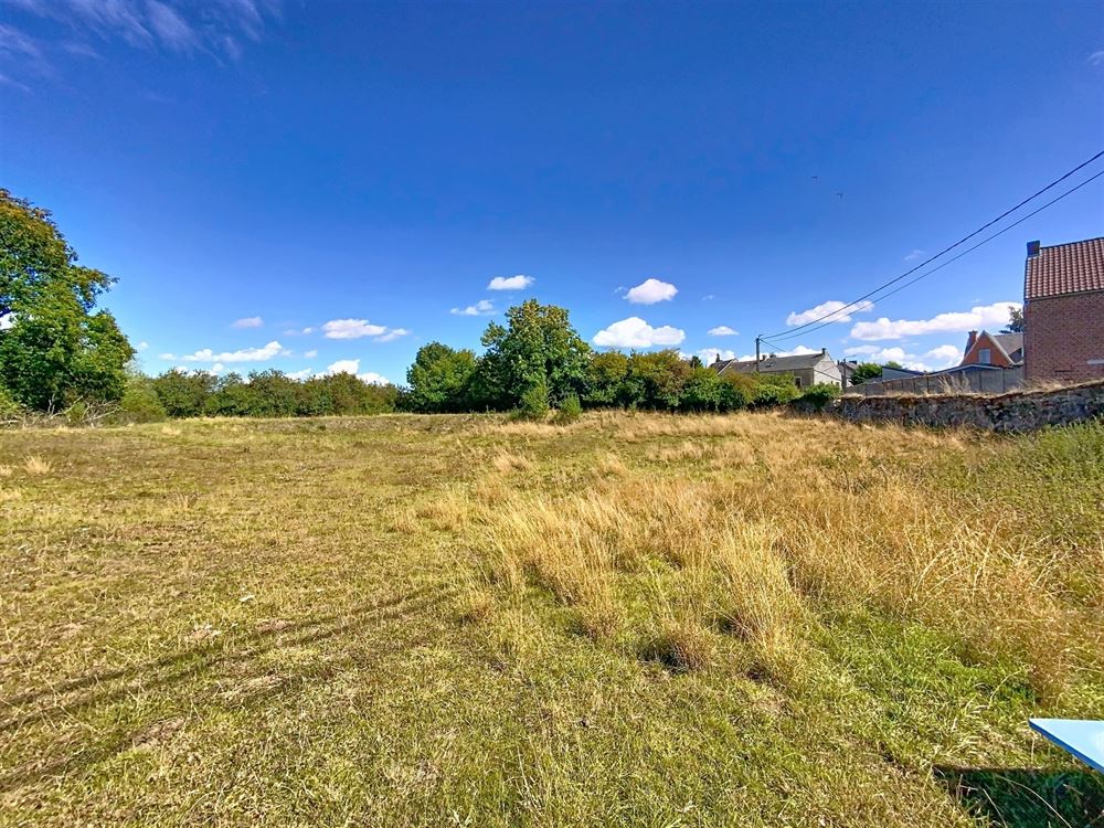 SUPERBE TERRAIN A BATIR