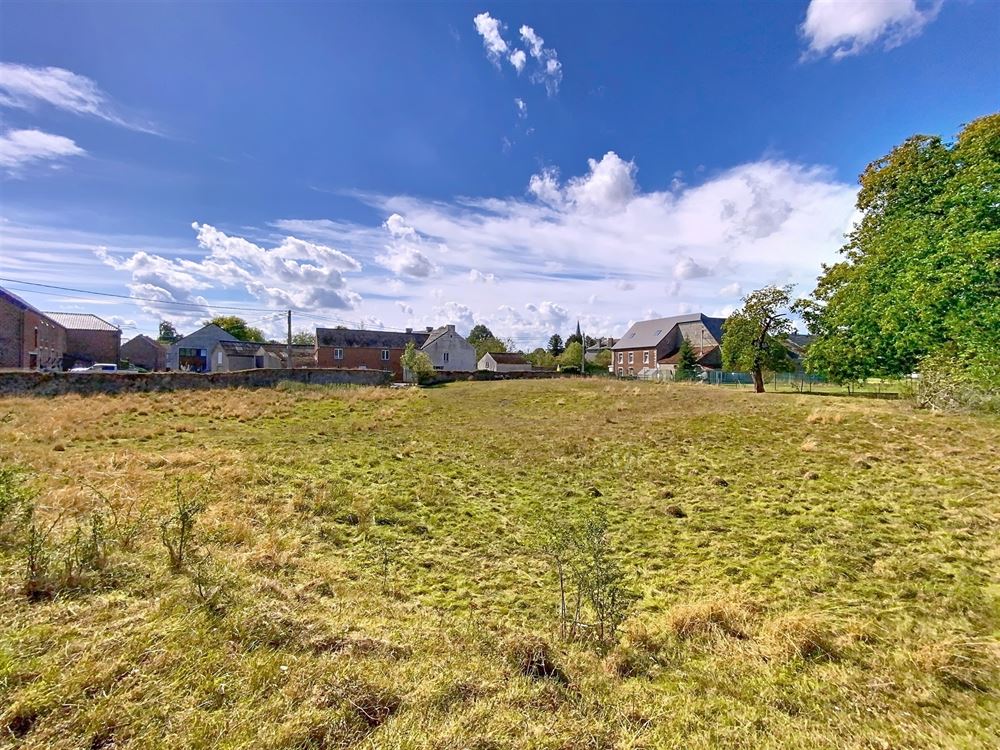 SUPERBE TERRAIN A BATIR