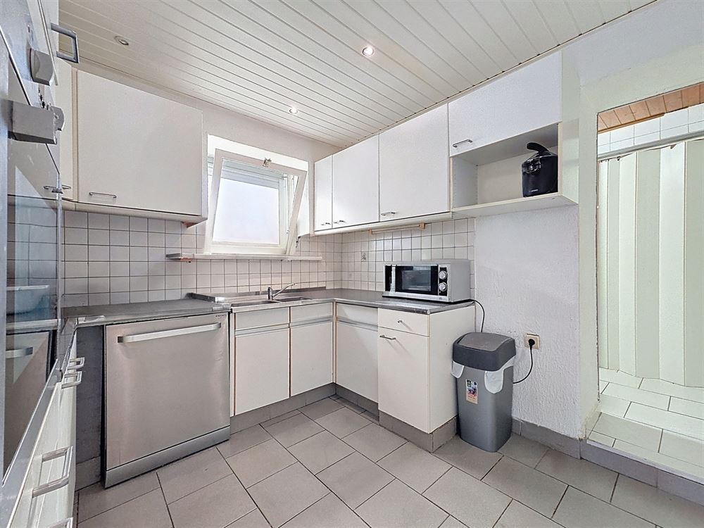 JOLIE MAISON - 4 CHAMBRES - 2 SDB - TERRASSE - JARDIN