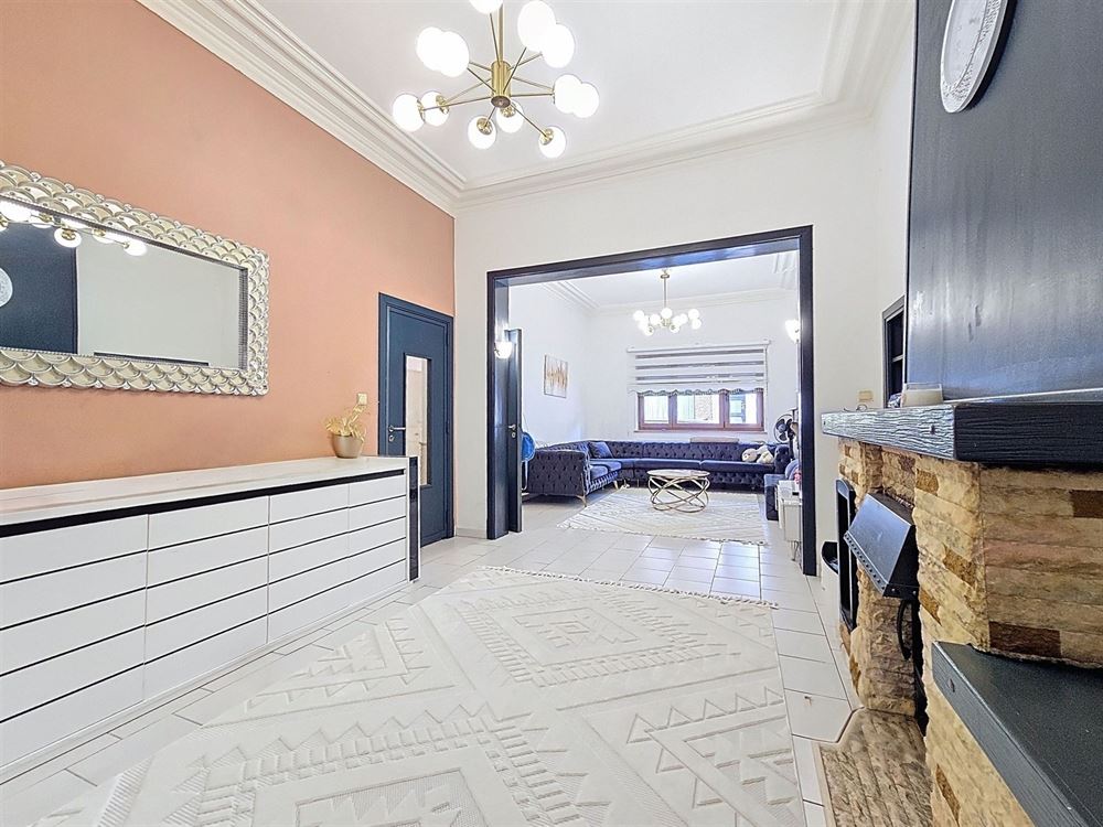 JOLIE MAISON - 4 CHAMBRES - 2 SDB - TERRASSE - JARDIN
