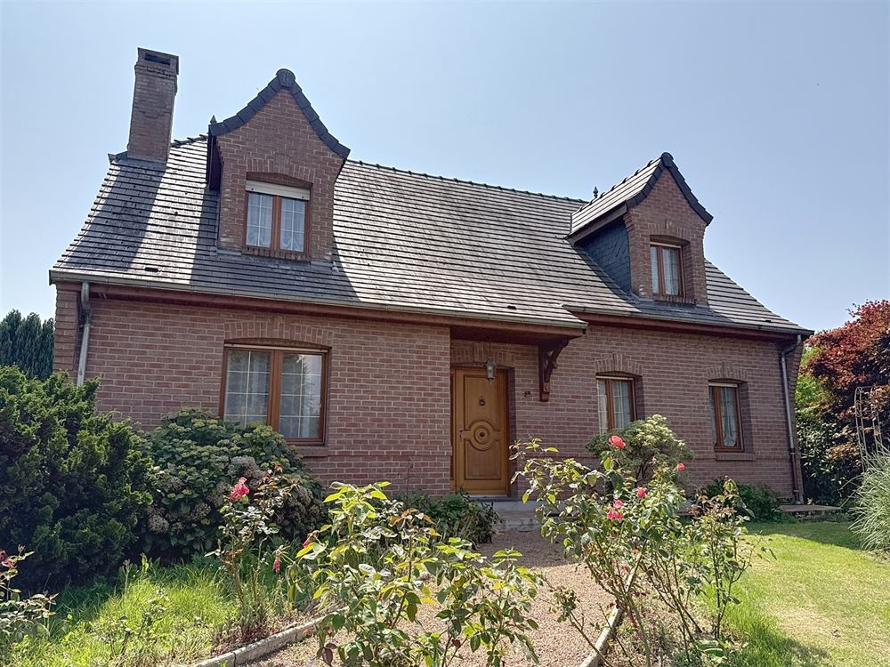 SUPERBE VILLA 4 CHAMBRES - JARDIN - QUARTIER CALME