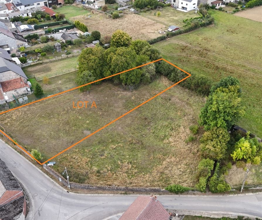 SUPERBE TERRAIN A BATIR