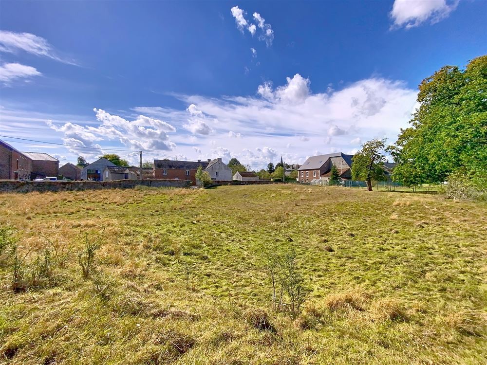 SUPERBE TERRAIN A BATIR