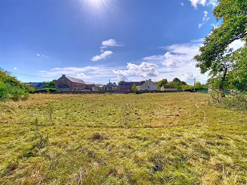 SUPERBE TERRAIN A BATIR