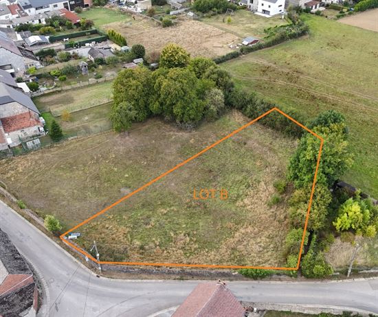 SUPERBE TERRAIN A BATIR