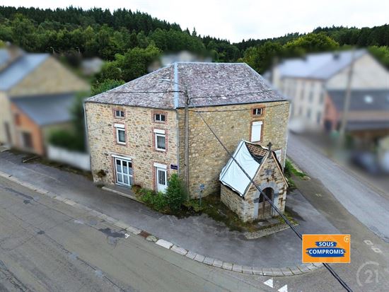 JOLIE MAISON EN PIERRE DU PAYS - JARDIN - GARAGE