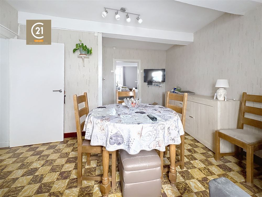 MAISON AVEC JARDIN À RÉNOVER