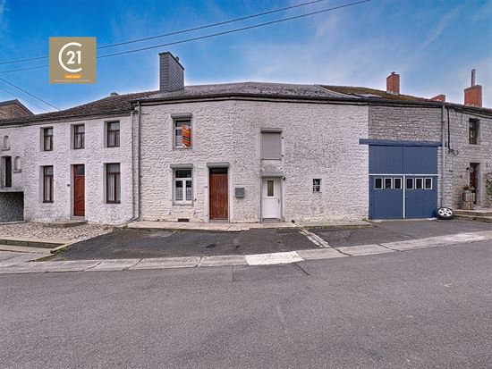 MAISON AVEC JARDIN À RÉNOVER