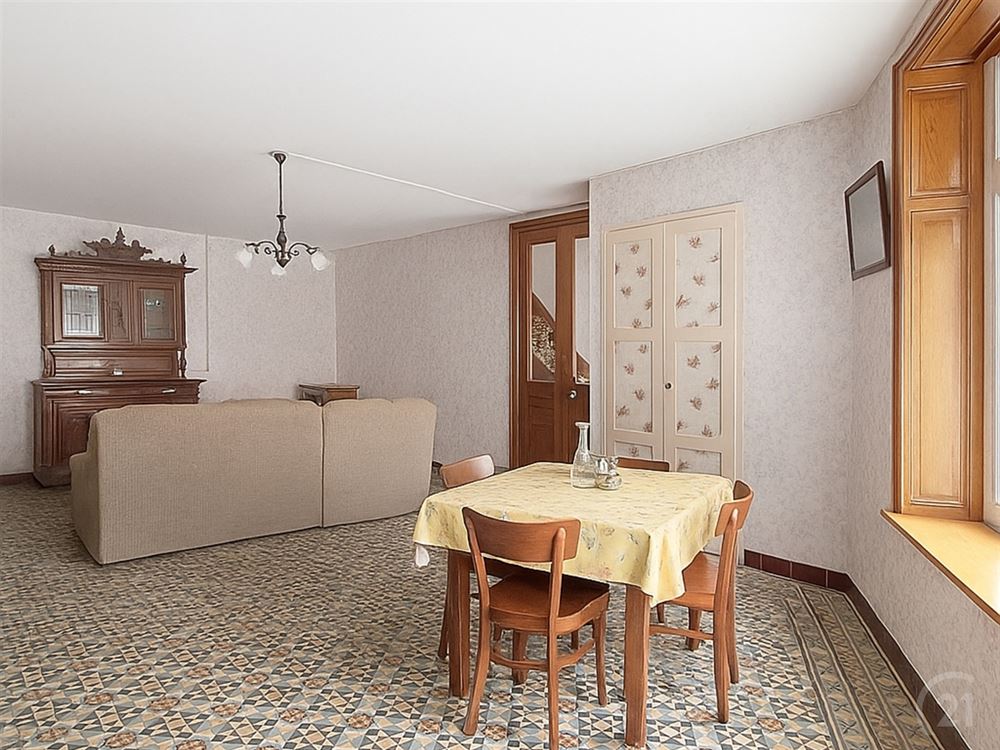 JOLIE MAISON EN PIERRE DU PAYS - JARDIN - GARAGE