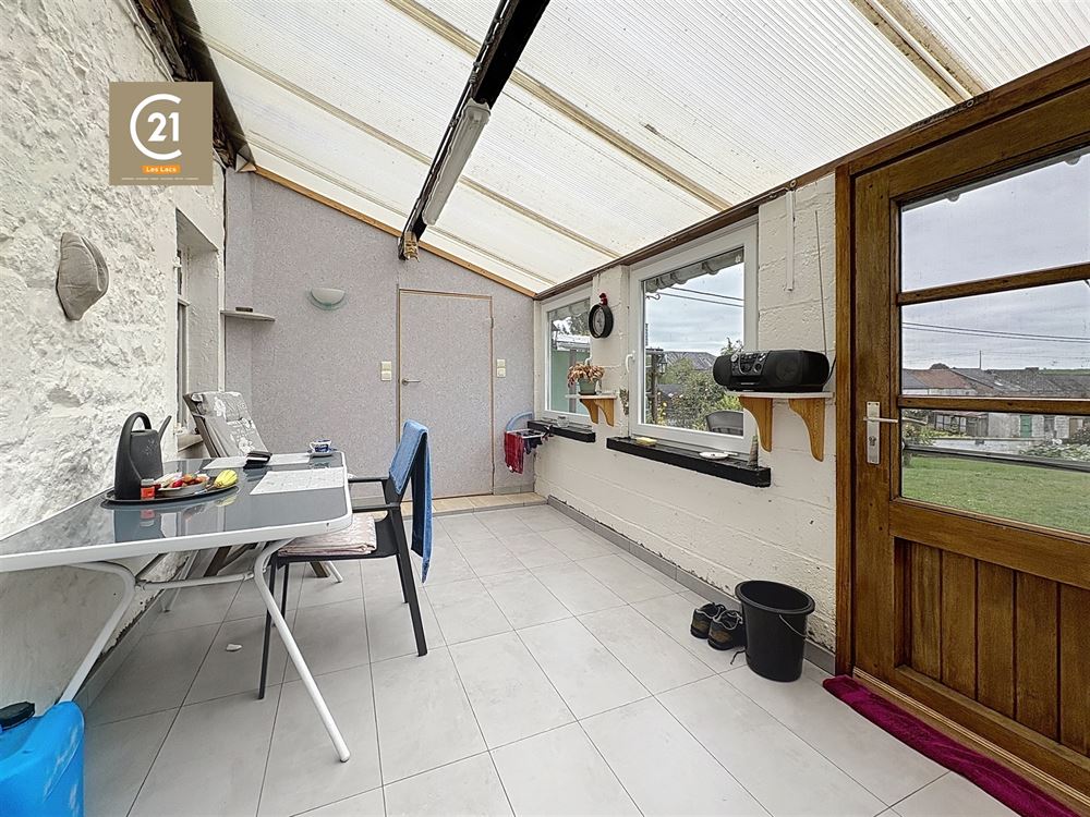 MAISON AVEC JARDIN À RÉNOVER