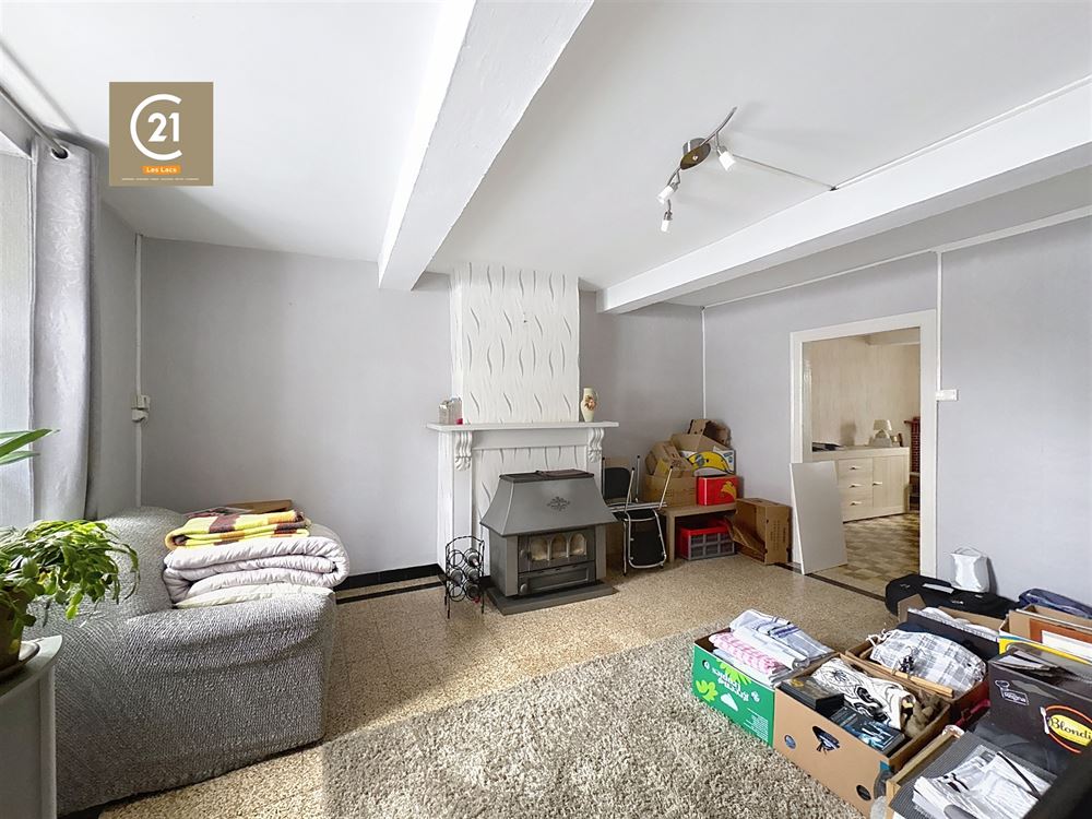 MAISON AVEC JARDIN À RÉNOVER