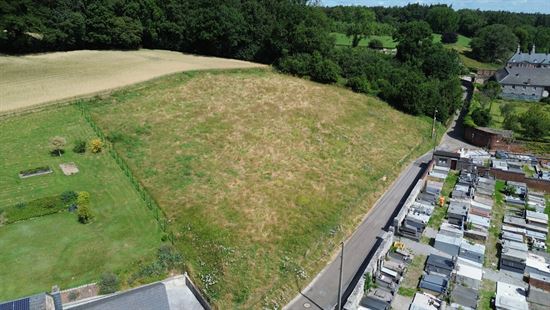 Presles – Terrain à bâtir de 15a 18ca