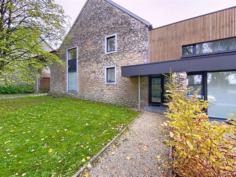 Duplex d’exception à Gerpinnes – plus de 207 m² habitables