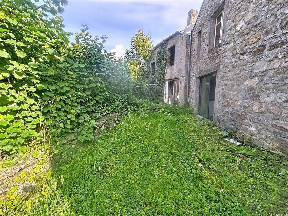 Maison en pierre de pays - 2  chambres - Jardin