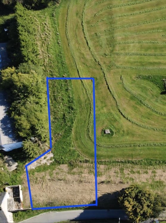 MAGNIFIQUE TERRAIN A BÂTIR - 20 M DE FACADE