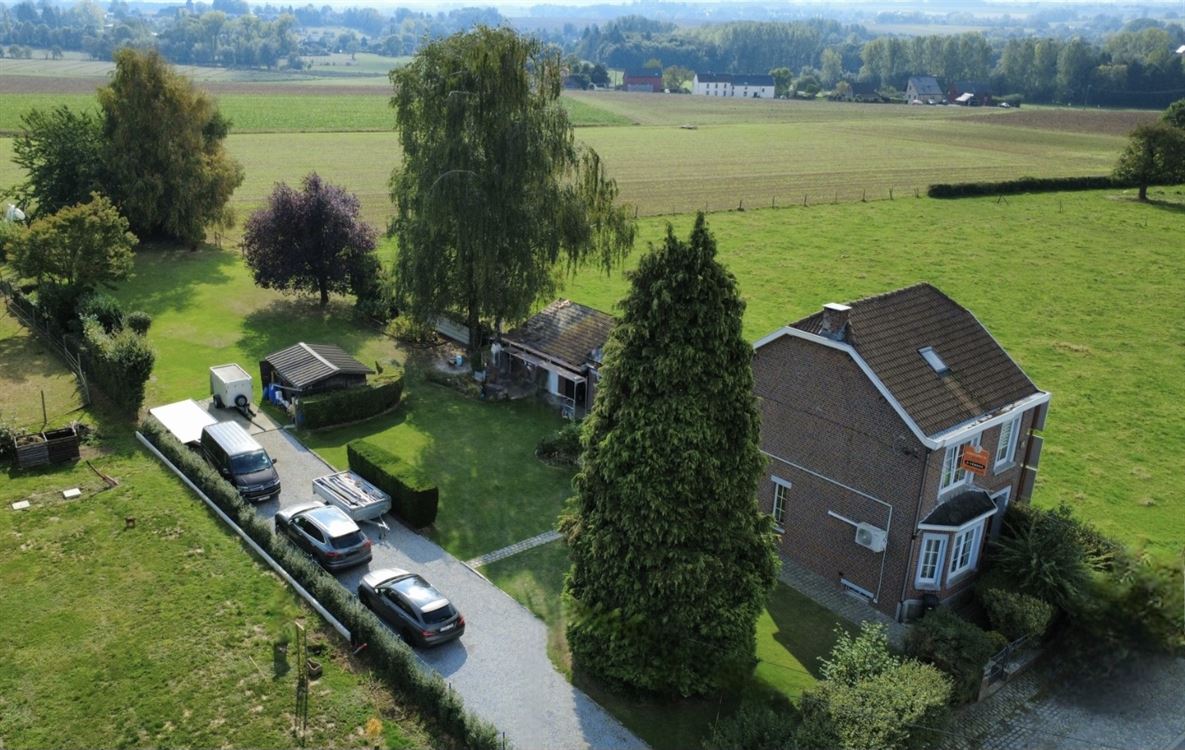 MAGNIFIQUE MAISON - 4 FACADES - JARDIN - 4 CH