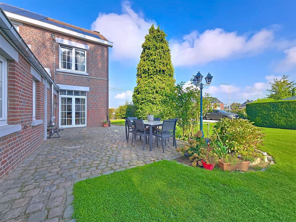 MAGNIFIQUE MAISON - 4 FACADES - JARDIN - 4 CH