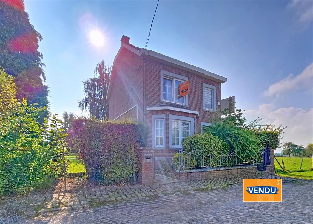 MAGNIFIQUE MAISON - 4 FACADES - JARDIN - 4 CH