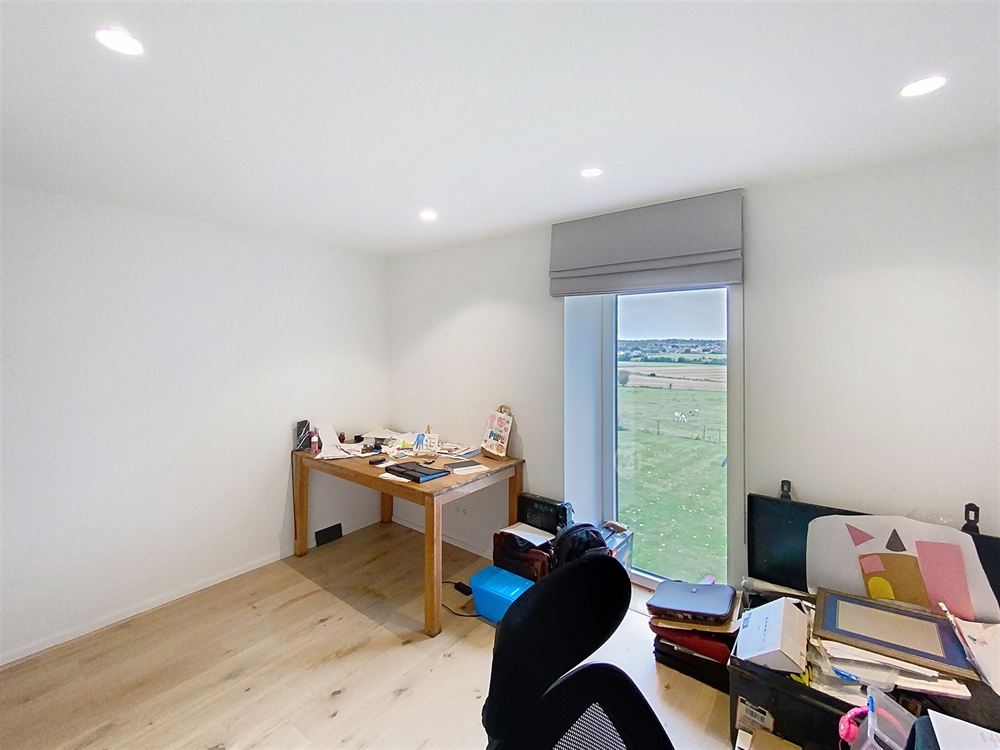 Maison 2 façades d’exception – 251 m² habitables – Ferme en carré rénovée à Gerpinnes