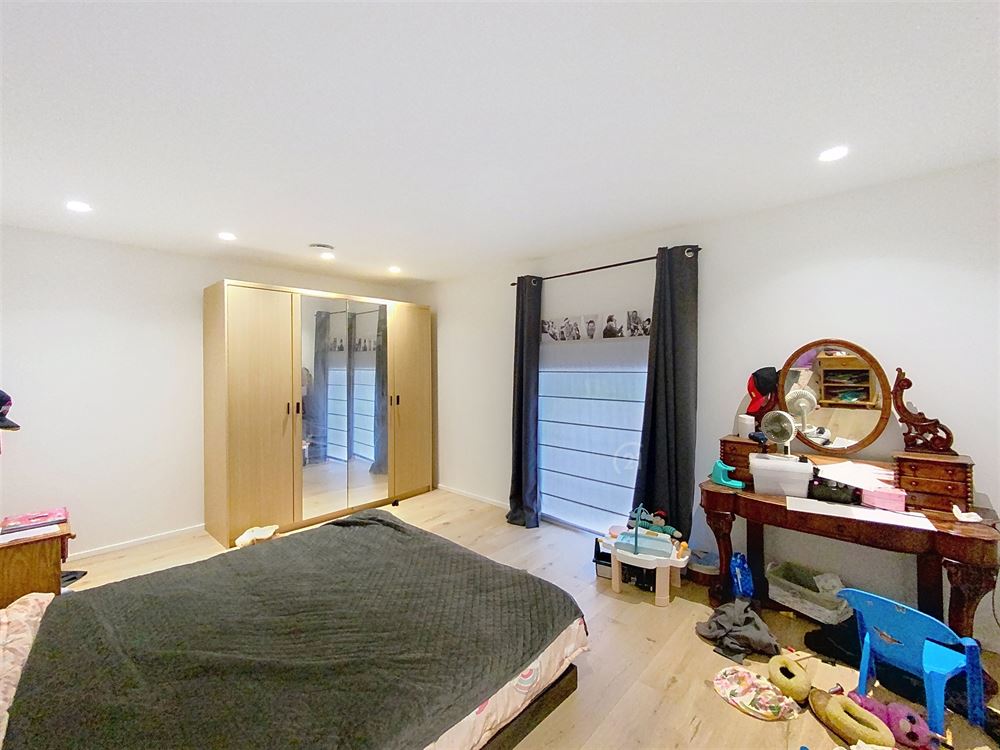 Maison 2 façades d’exception – 251 m² habitables – Ferme en carré rénovée à Gerpinnes