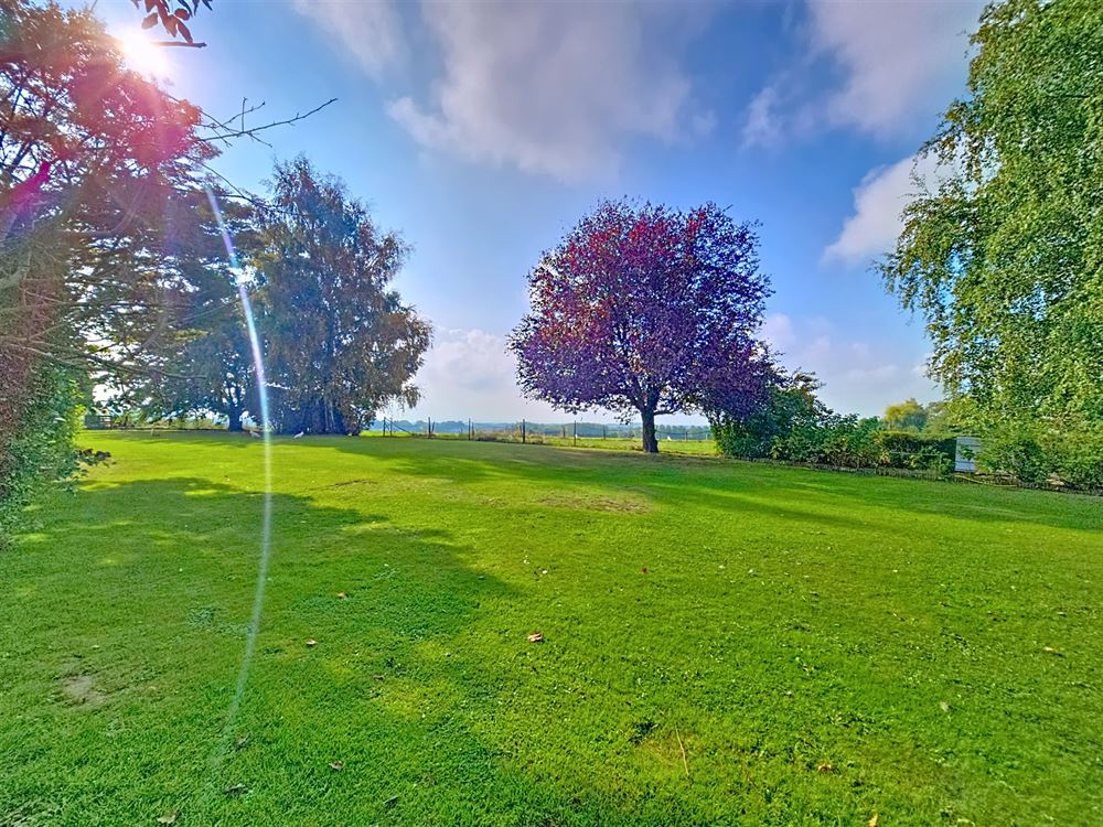 MAGNIFIQUE MAISON - 4 FACADES - JARDIN - 4 CH