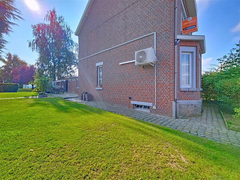 MAGNIFIQUE MAISON - 4 FACADES - JARDIN - 4 CH