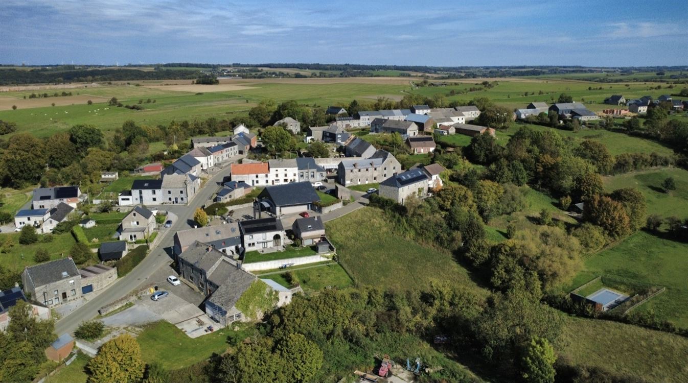 MAGNIFIQUE TERRAIN A BÂTIR - 15,7 M DE FACADE