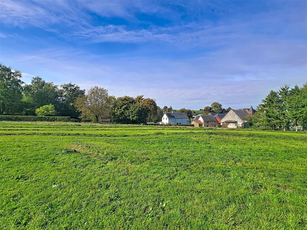 MAGNIFIQUE TERRAIN A BÂTIR - 20 M DE FACADE