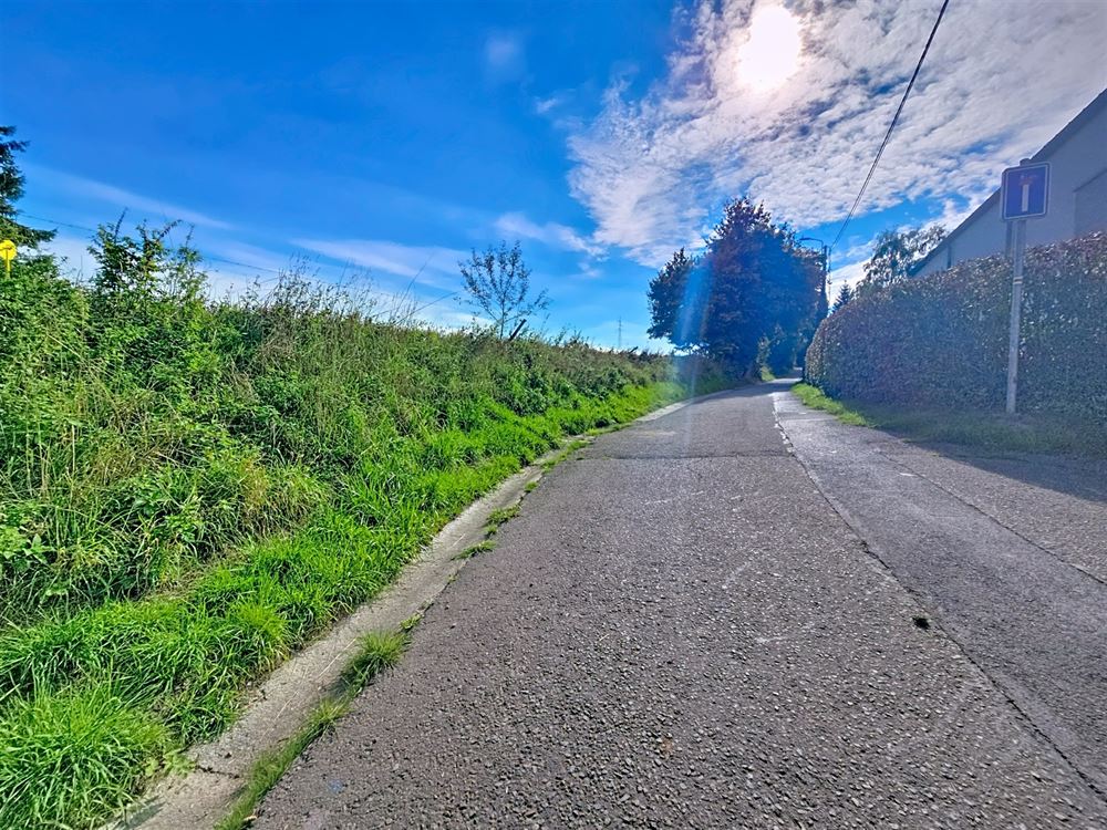 MAGNIFIQUE TERRAIN A BÂTIR - 20 M DE FACADE