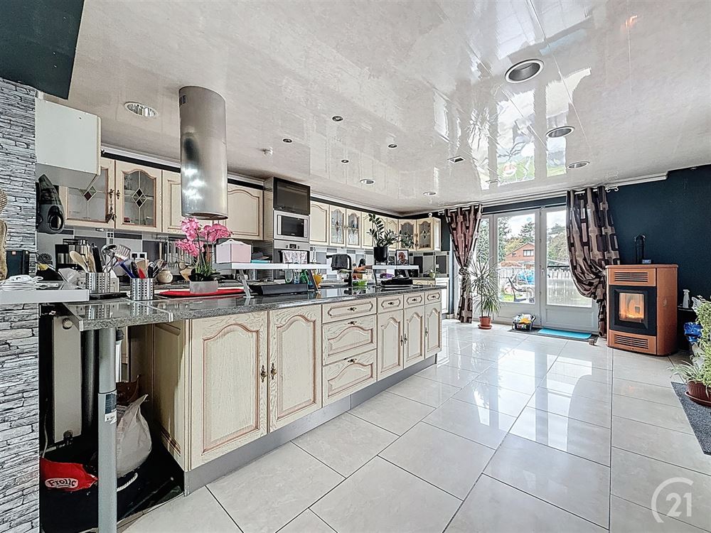 BELLE MAISON 3 CHAMBRES - JARDIN
