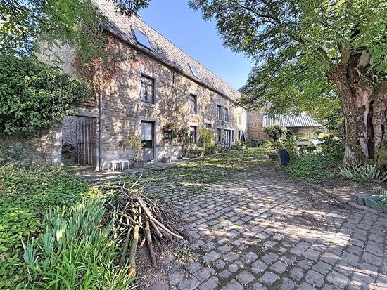 MAISON - 5 CHAMBRES - JARDIN
