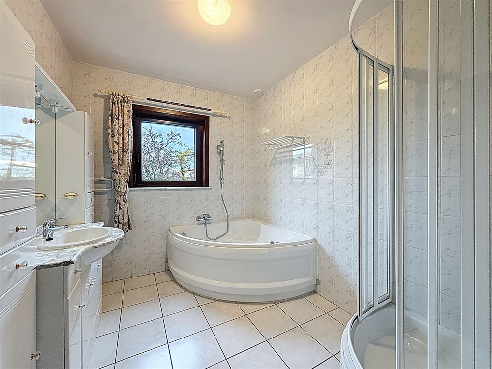 SUPERBE VILLA 4 CHAMBRES - 2 SDB - GARAGE