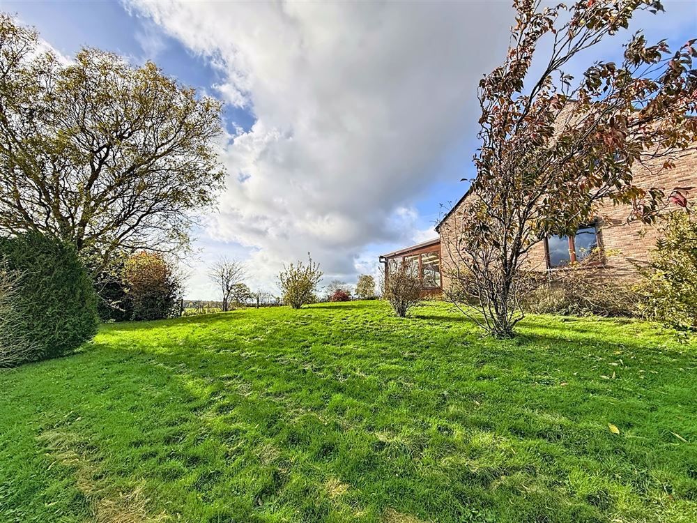 SUPERBE VILLA 4 CHAMBRES - 2 SDB - GARAGE