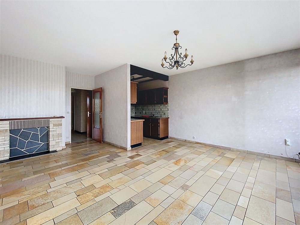 APPARTEMENT 2 CHAMBRES GARAGE ET CAVE