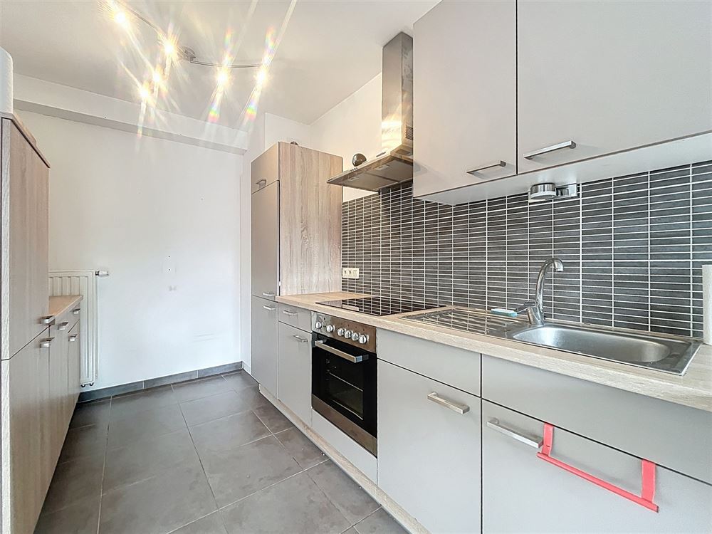 APPARTEMENT LUMINEUX AVEC GARAGE