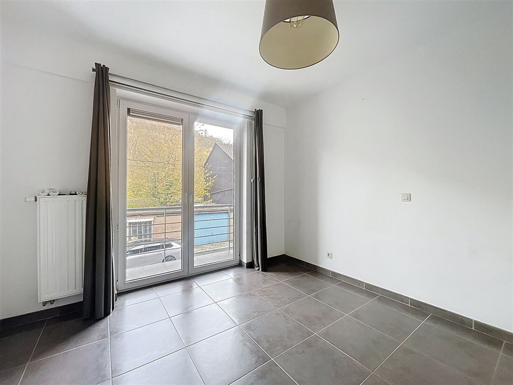 APPARTEMENT LUMINEUX AVEC GARAGE