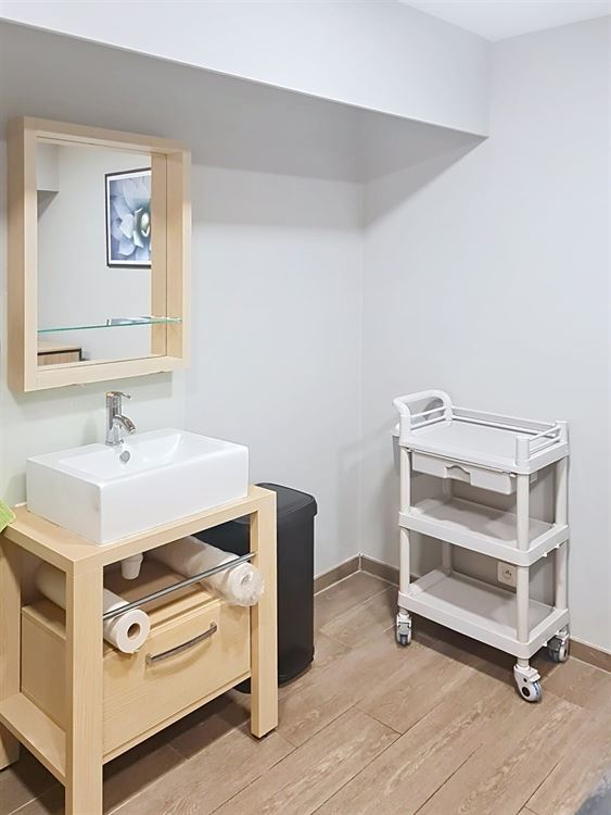 IMMEUBLE MIXTE REZ COMMERCIAL + APPARTEMENT 3 CHAMBRES