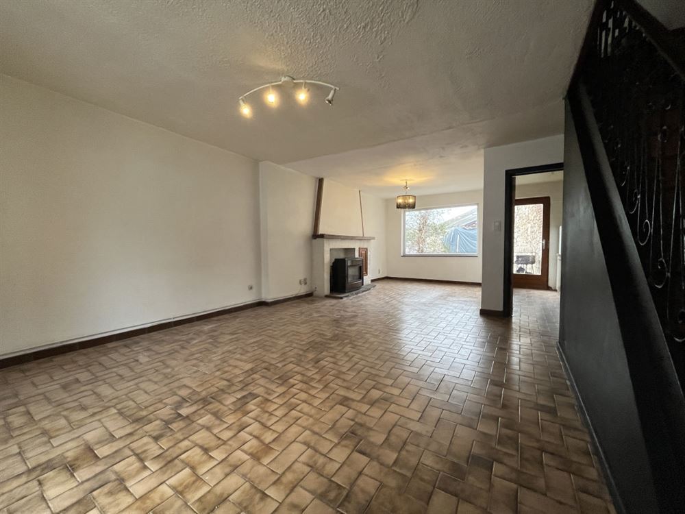 BELLE MAISON 2 CHAMBRES 1 BUREAU