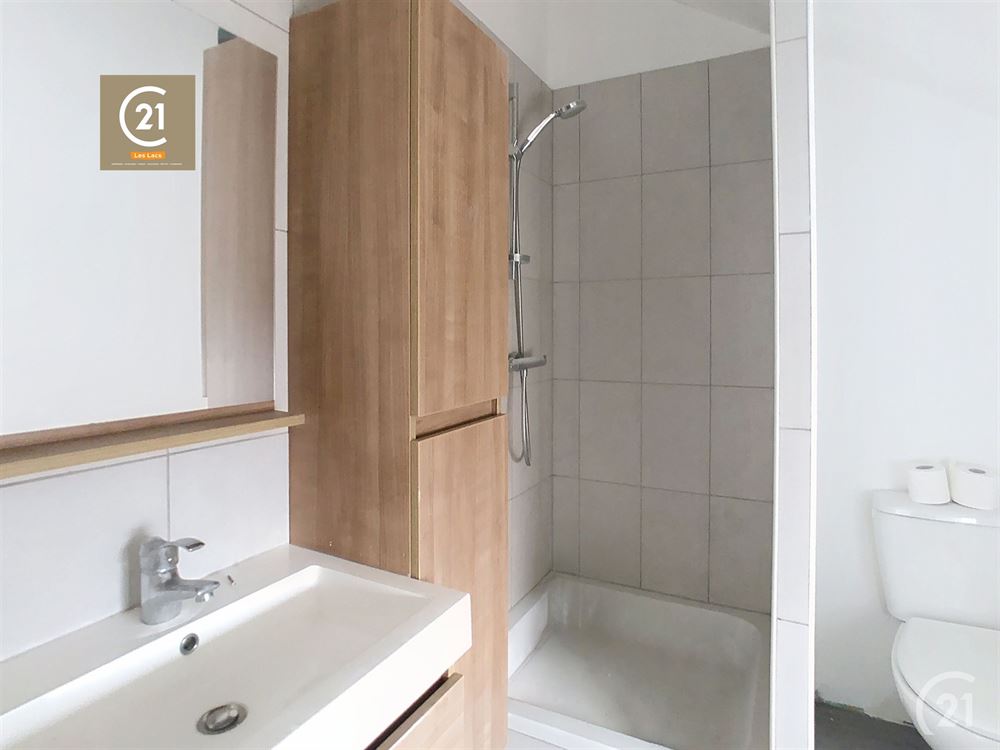 MAISON DIVISEE EN 3 LOGEMENTS