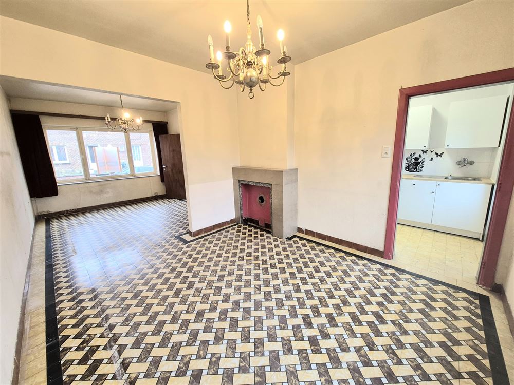 MAISON AVEC JARDIN ET GARAGE